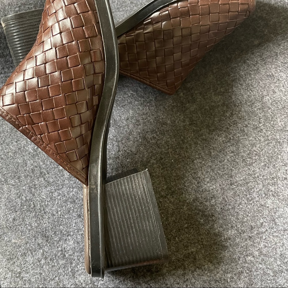 Quilted/woven style slippers - Picture 4 of 5
